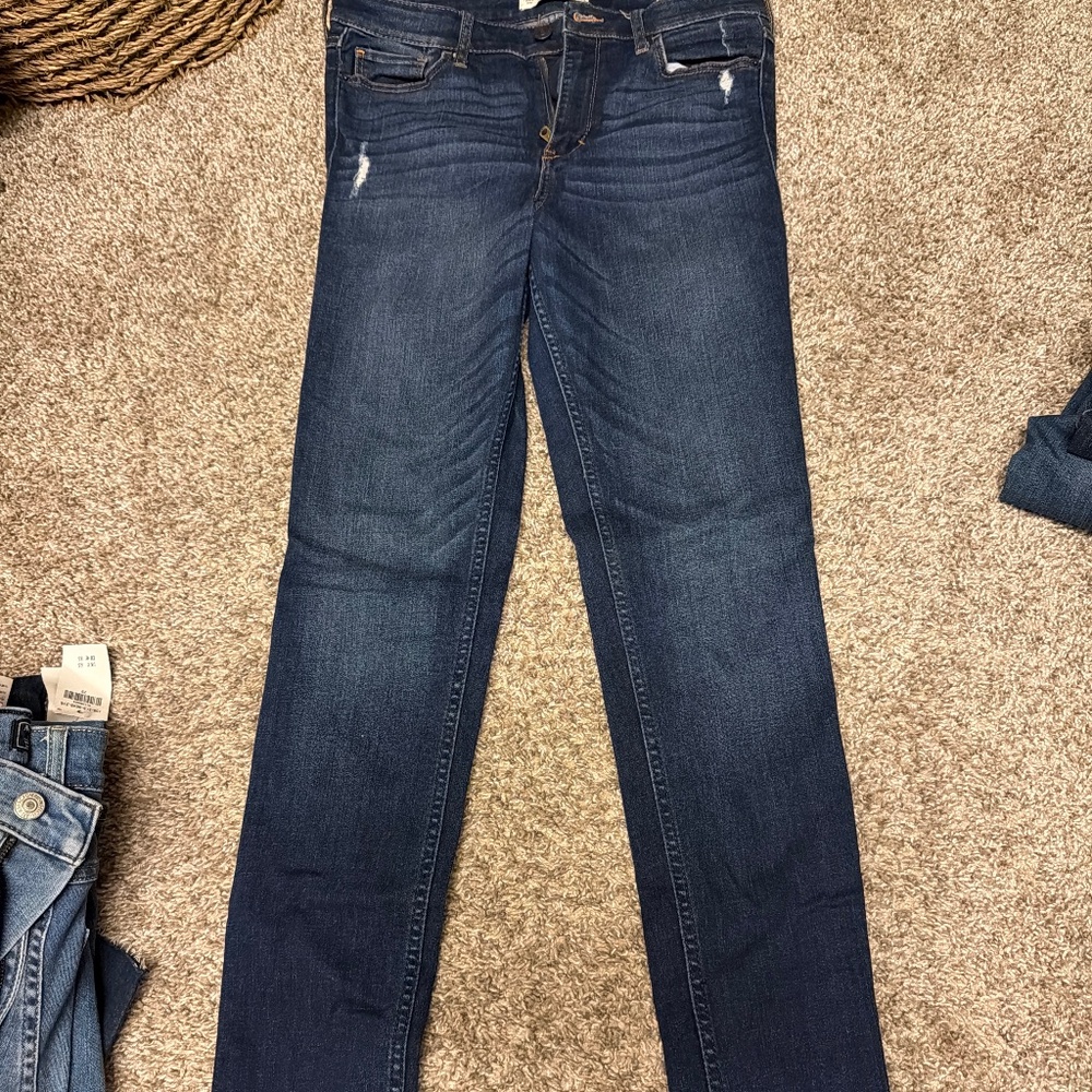 Distressed Abercrombie and Fitch jeans skinny  8R